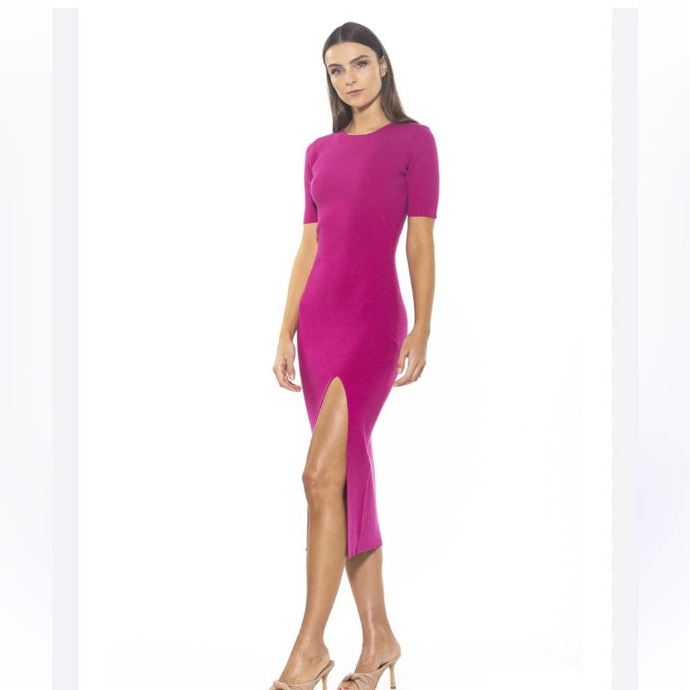 Alexia Admore  Fuchsia Midi Dress with Slit